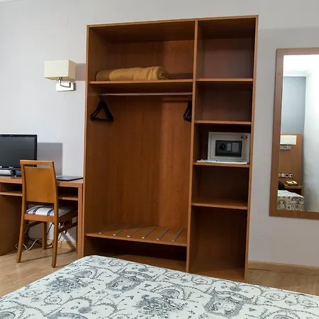 Hotel Ramblas 3*